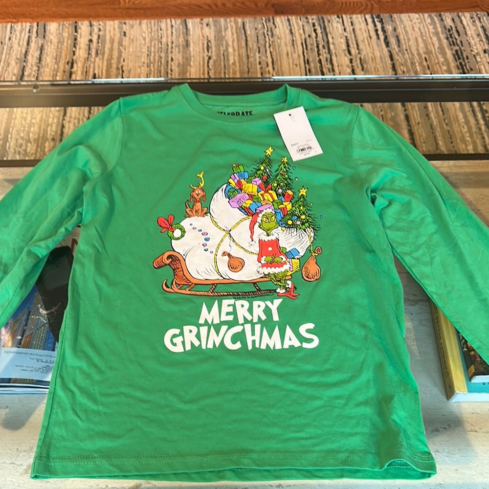 Kohl's Green Long Sleeve Tees Festive Holiday Collection